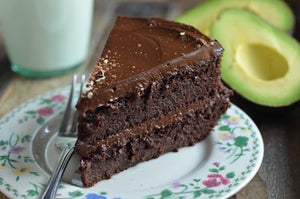Torta avocado e cioccolato: ricetta