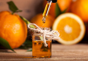 Olio essenziale di arancio amaro: proprietà e usi